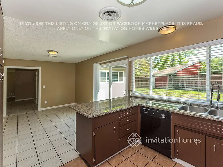 3116 Bridgeford Dr — Photo 10