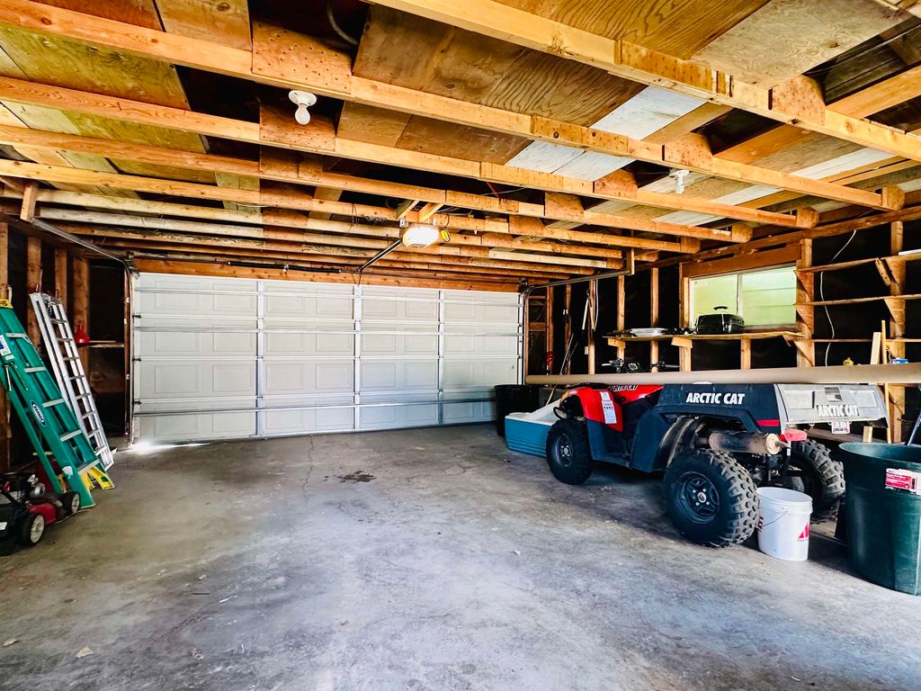1105 McDougall Dr, Lander, WY - View 3