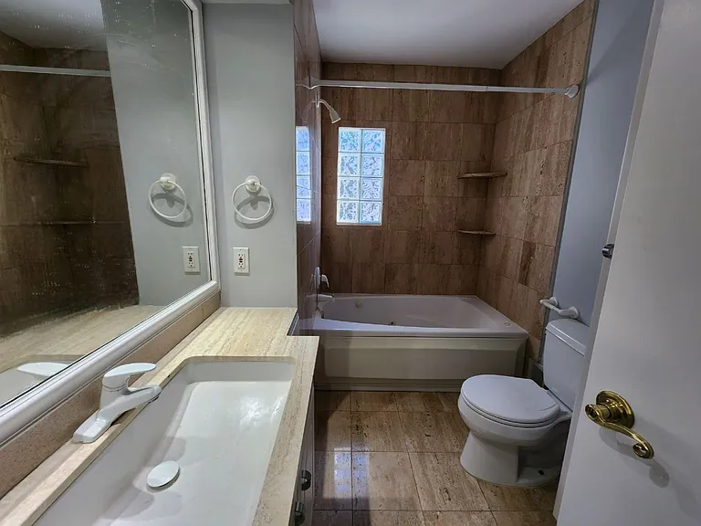 67 Maple Ave — Photo 12