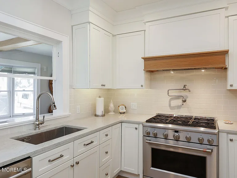 69 Seaview Ave — Photo 13
