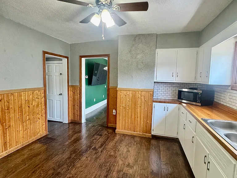 1537 Mount Pleasant Connell Rd — Photo 12