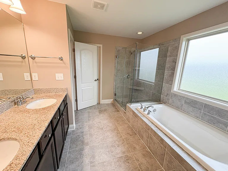 4596 Larkhill Ln — Photo 15