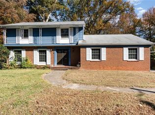 2100 Red Forest Rd, Greensboro, NC 27410