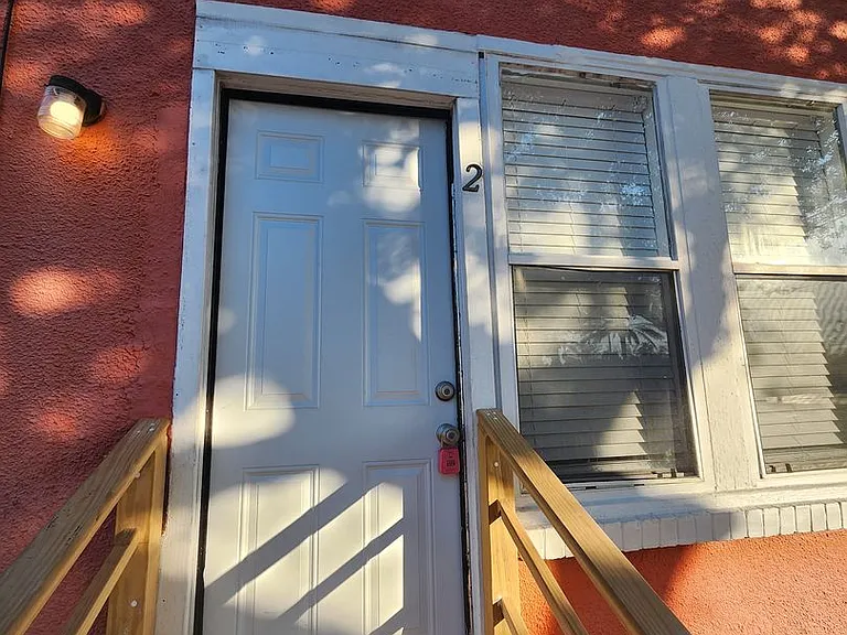 1208 S Ridgewood Ave #2 — Photo 4