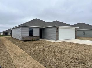 2820 Evans St, Pea Ridge, AR 72751