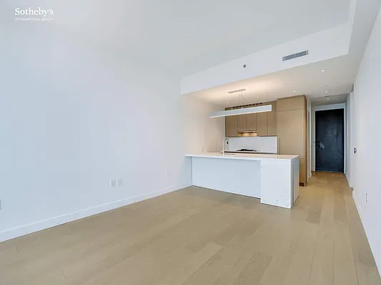 Rented by Sotheby's International Realty | media 30