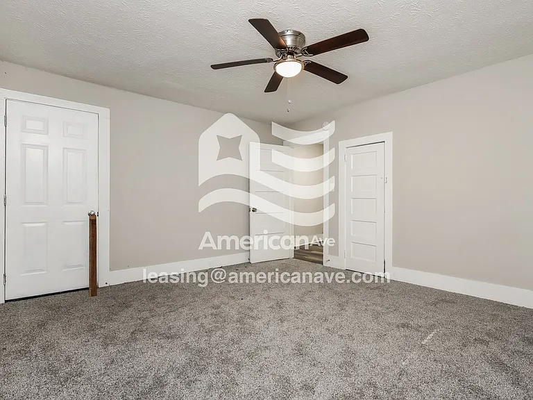 1758125_010_wm_-_main_bedroom_13055915.jpg