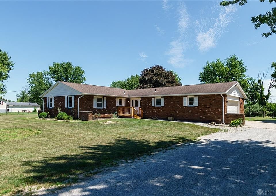 1st image of 498 Lammes Ln