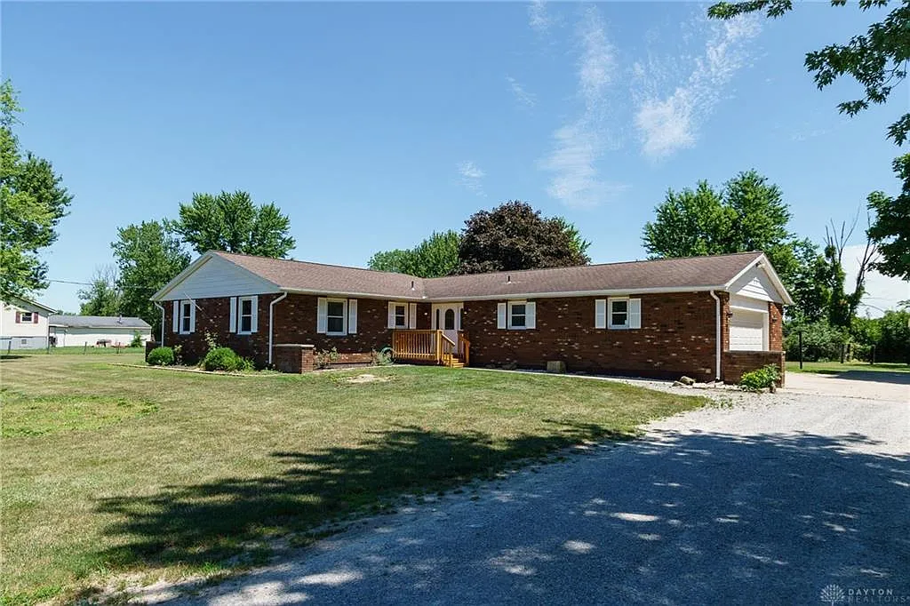 498 Lammes Ln photo 1