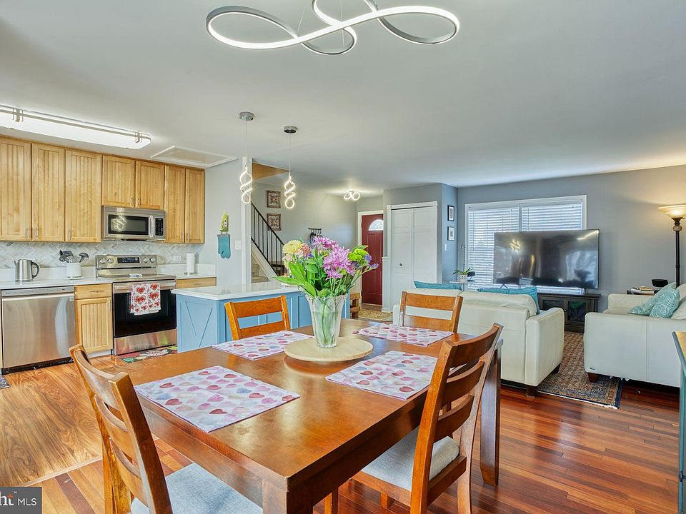 12821 Flagship Ave, Herndon, VA 20170 Zillow