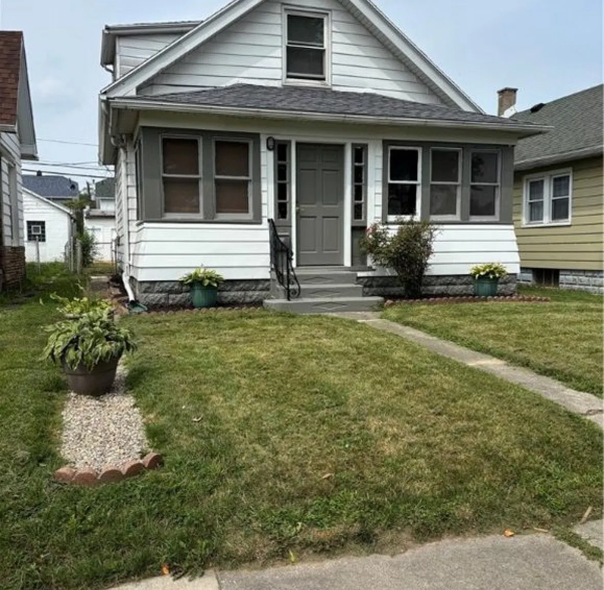146 Walnut St — Photo 1