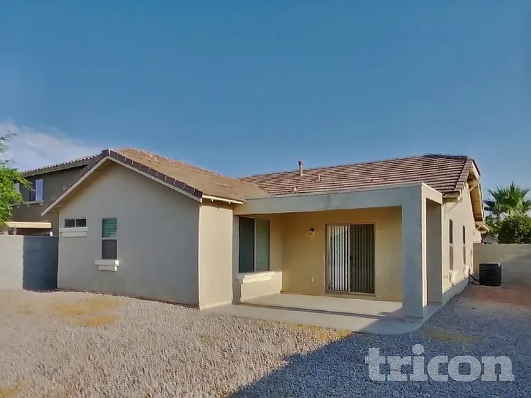 13961 W Maui Ln — Photo 17