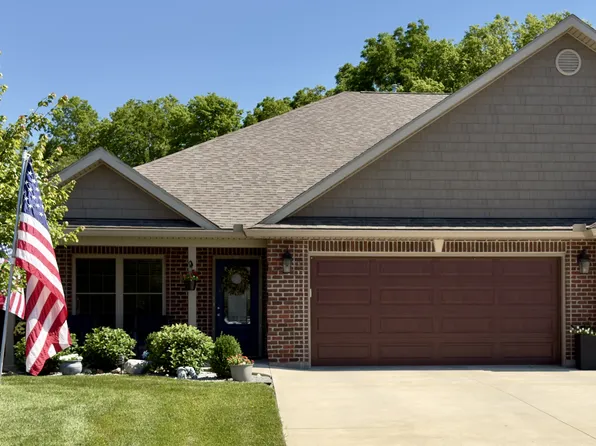 1119 Waterloo St, Troy, OH 45373