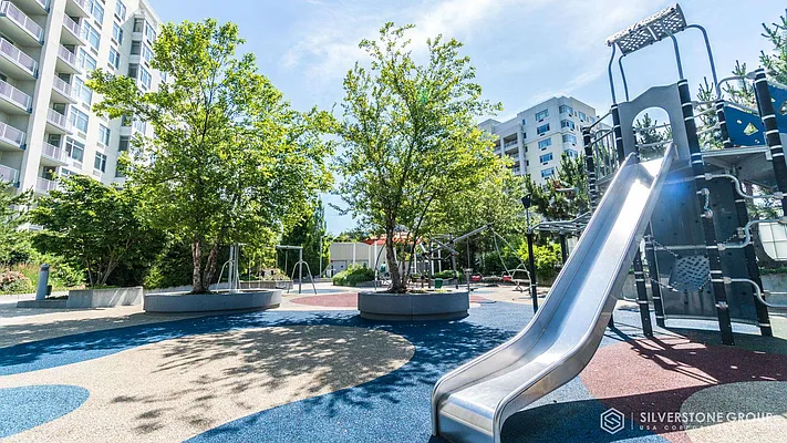 Sold by Silverstone Group USA Corp. | media 87