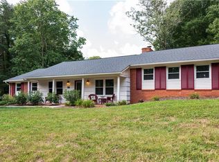 3462 Stimpson Dr, Pfafftown, NC 27040