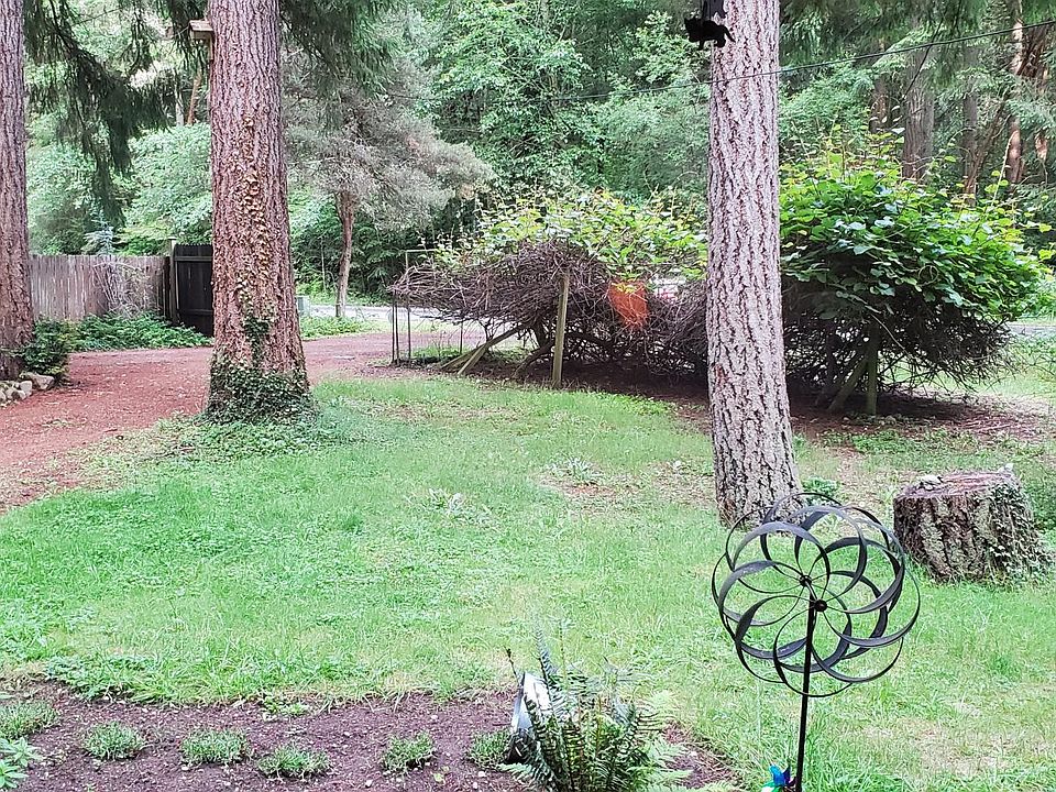 2nd image of 1121 Pilchuck Dr
