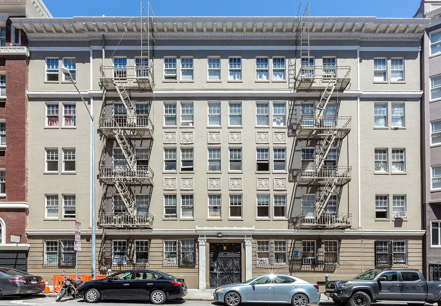 970 Geary St — Photo 2