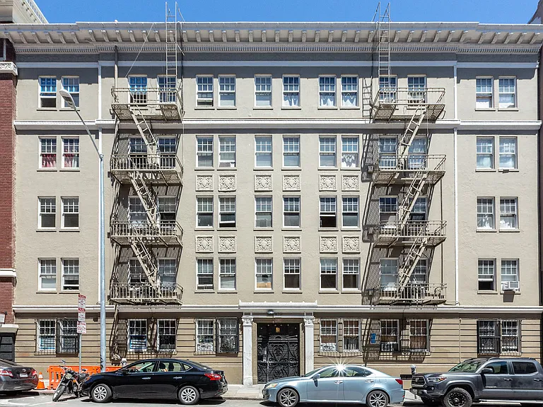970 Geary St — Photo 2