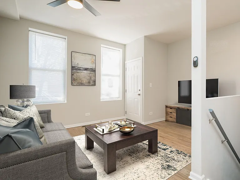 1852 W Wabansia Ave. — Photo 16