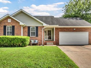 3230 N Senseney Cir, Clarksville, TN 37042