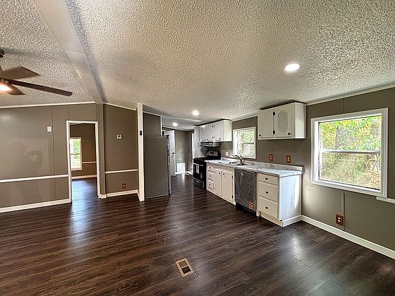 3rd image of 69 Pawnee Path