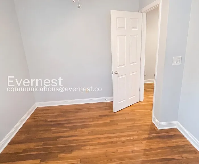 6913 Martha Ave #A — Photo 9