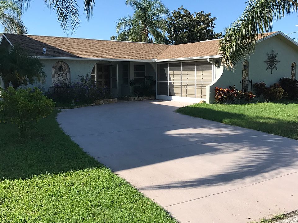 1st image of 6438 Yvette Dr
