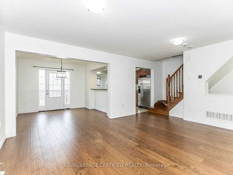 561 Speyer Cir — Photo 9