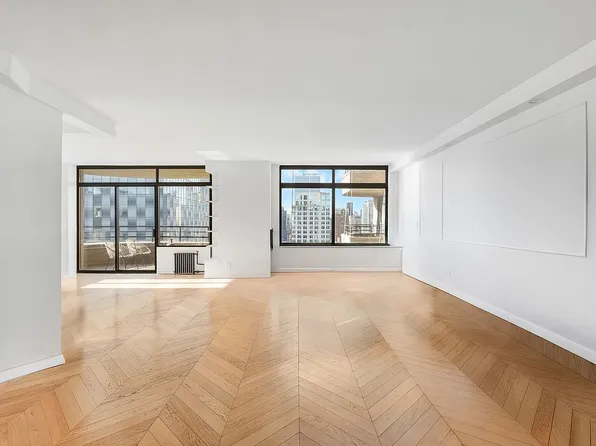 400 E 70th St APT 3005, New York, NY 10021