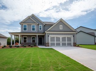 552 Calgary Downs Dr, Winder, GA
