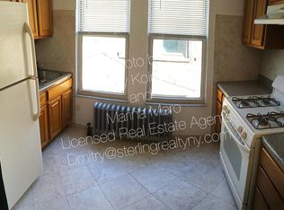 3076 37th St APT 3F, Astoria, NY 11103
