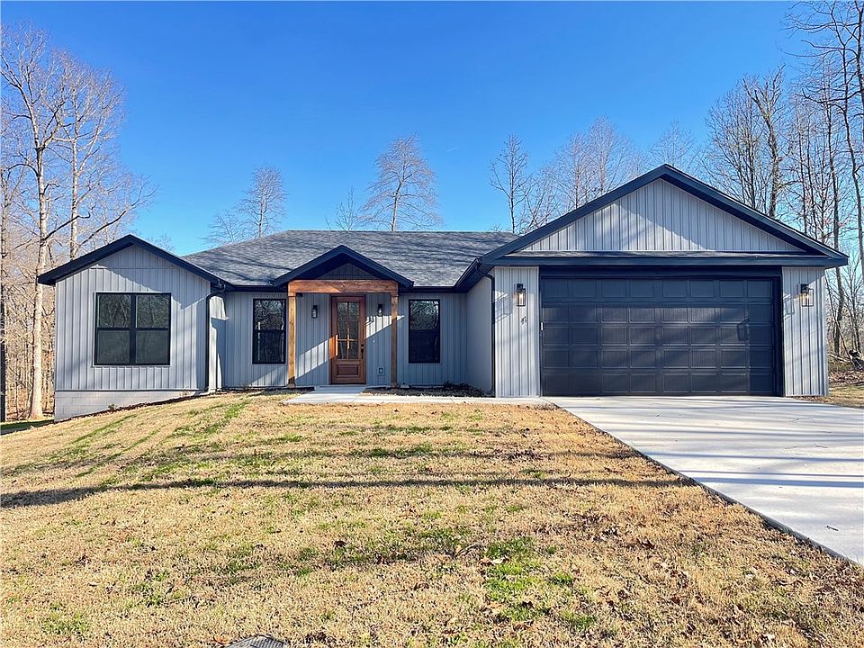 1st image of 4 Skipness Ln