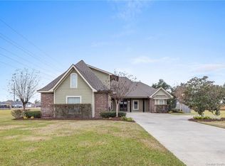 5679 Lutte Tigre Ln, Lake Charles, LA 70605