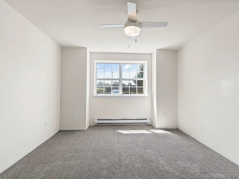 Zen Long Island at Bay Shore 55+ Community — Photo 10
