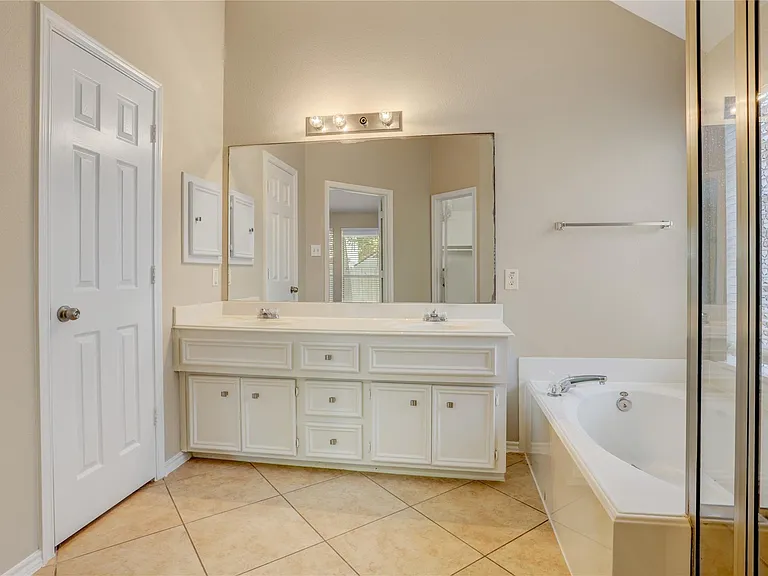 2342 Morgan Ridge Ln — Photo 13