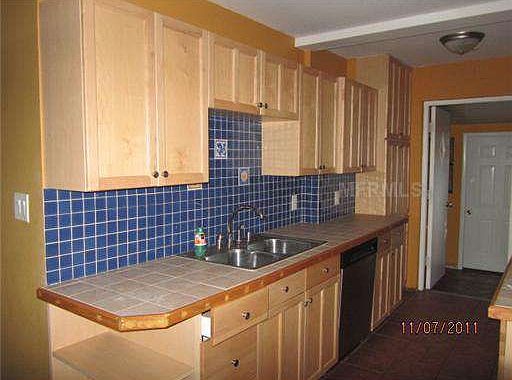 2nd image of 1402 Lakecrest Dr
