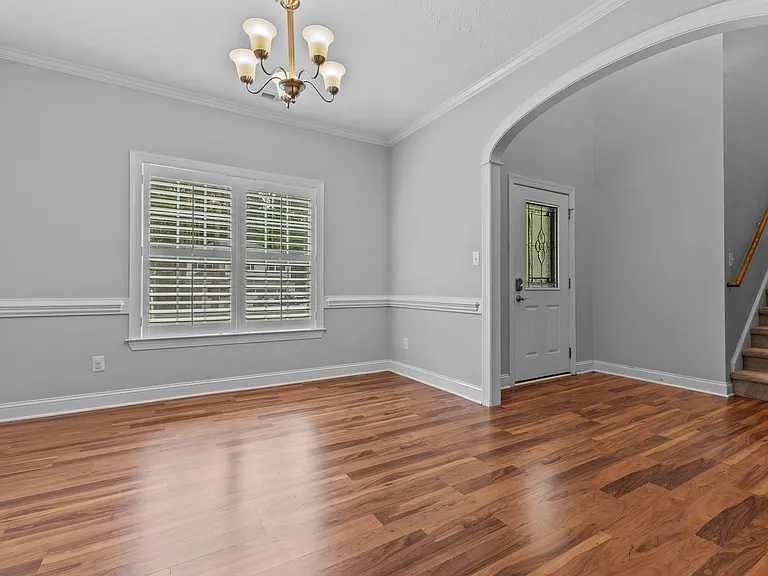 768 Riverbirch Dr — Photo 5