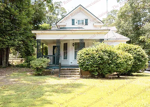 108 S Farmerville St Photo 1