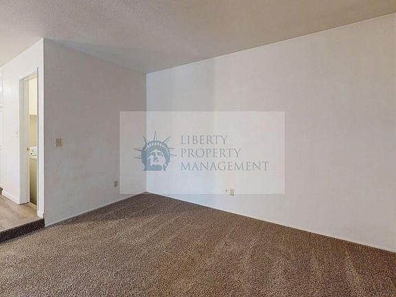 4th image of 3020 Radnor Way