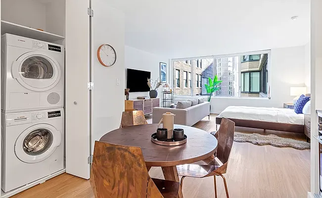 Rented by Living New York | media 24