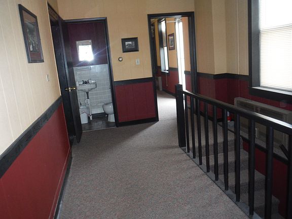 4th image of 701 G Ave
