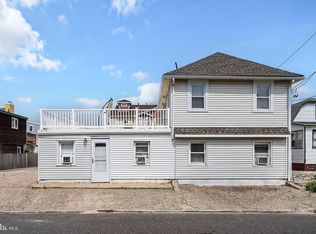 5104 W West Ave, Beach Haven, NJ 08008