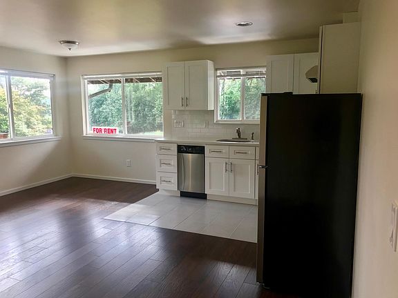 2nd image of 10075 Des Moines Memorial Dr S APT 7