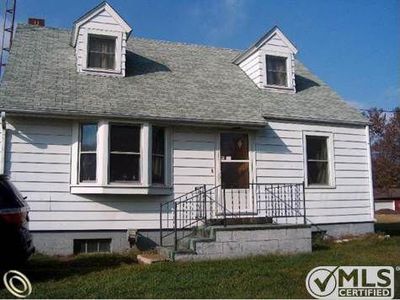 1049 Farnsworth Rd, Lapeer, MI, 48446