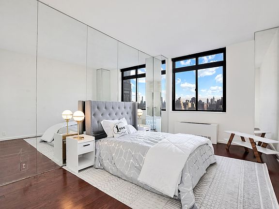 4th image of 225 W 83rd St APT 18A