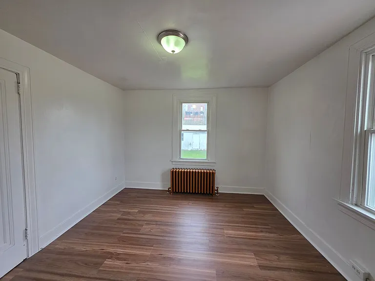 703 1/2 Waddell Ave — Photo 7