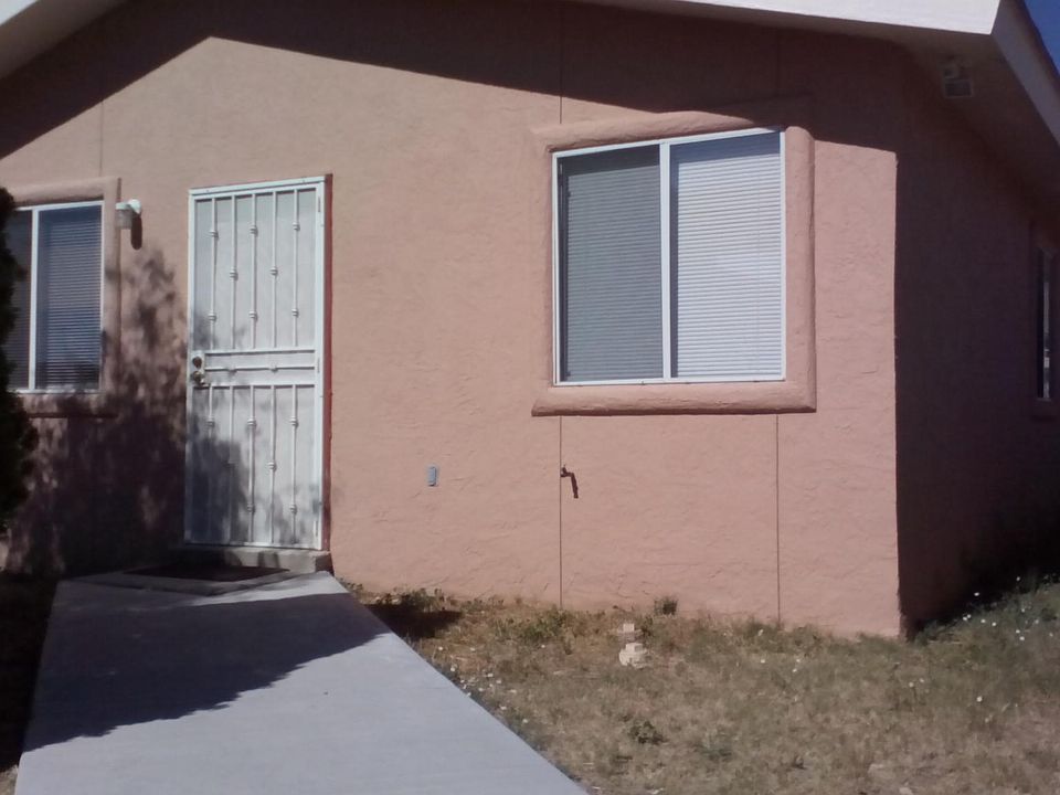 1st image of 8513 Mercury St #B