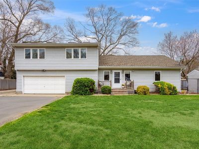 5 Sinclair Street, Mastic, NY, 11950