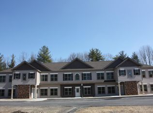 1 Lancaster Pl, Milton, NY 12020