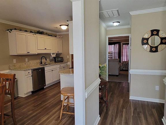 2nd image of 2536 Brookville Dr Unit B